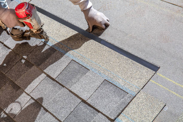 Best Roof Gutter Cleaning  in Oronoque, CT